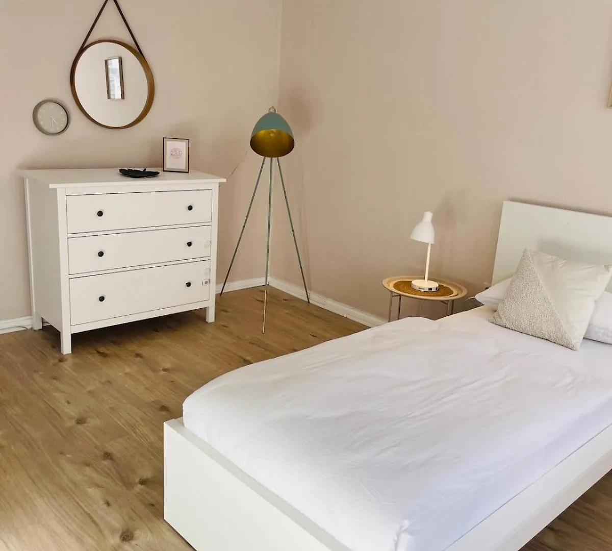 Urban Living Im Kiez Von Neukoelln 3Zi 100Qm Apartment Berlin Germany